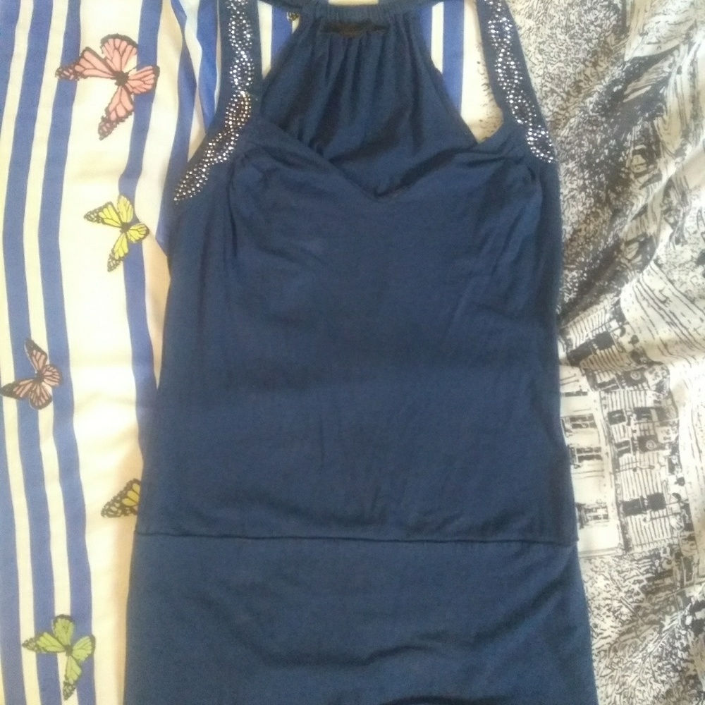 S but fits like M pretty tank
